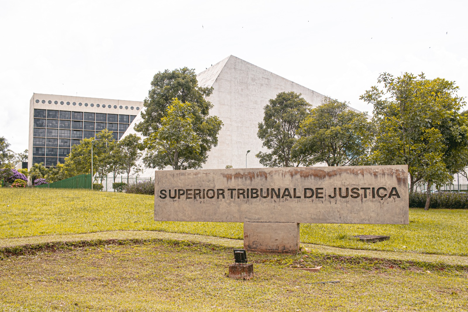 imagem da fachada do STJ, onde foi emitida decisão após pedido do MPRN