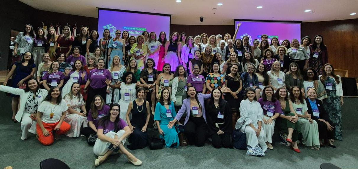 Imagem de mulheres que participaram do evento